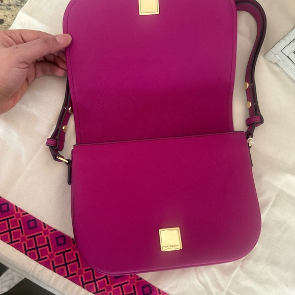 New Tory Burch Emerson shoulder/ crossbody bag - Picture 8 of 11